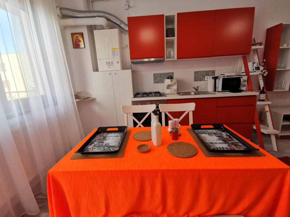 Orange Apartment-Brilliant Apartments Констанца Экстерьер фото